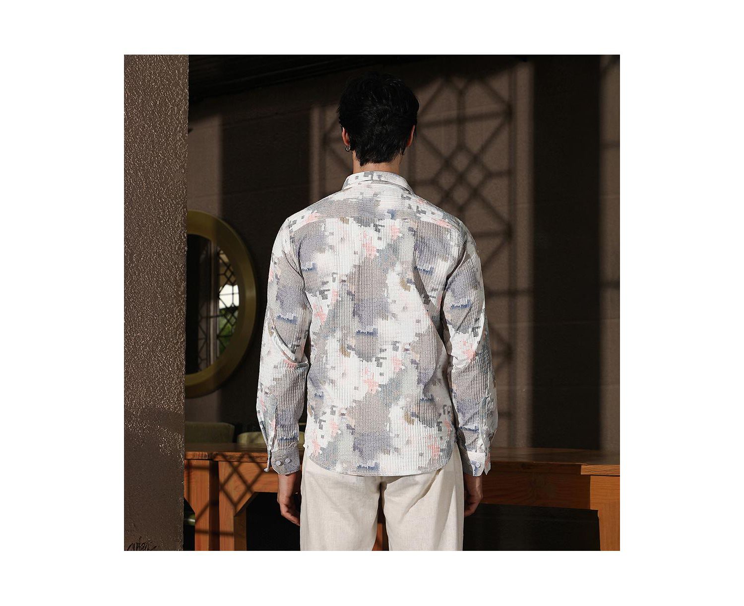 Men's Moon Grey & Chalk White Artistic-Blur Shirt