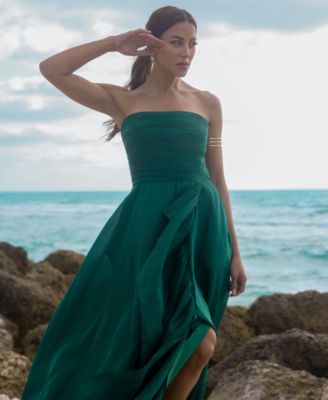 Petite Sleeveless Organza Ball Gown