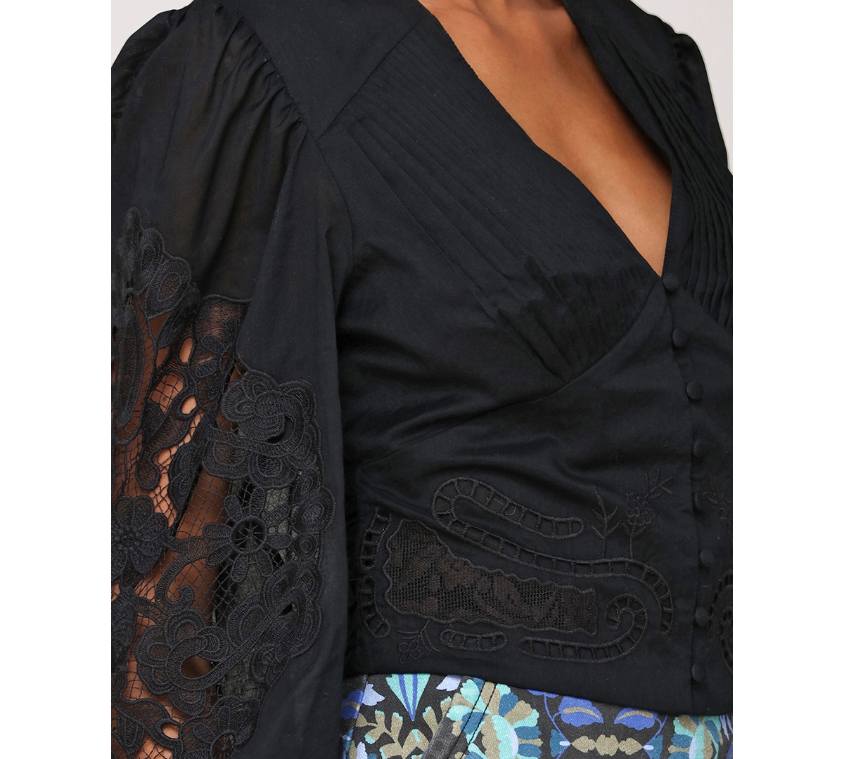 Avec Les Filles Women's Cotton Pintuck Lace-trim Button-front Blouse In Black