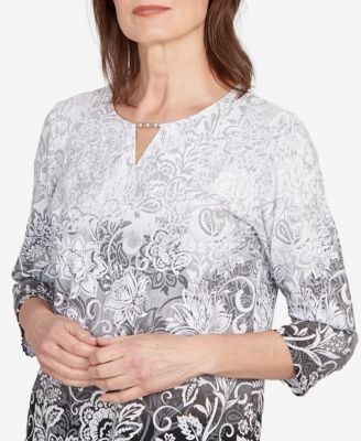 Women's Ombre Scroll Split Beaded Neck Top