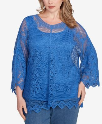 Plus Size Lined Medallion Crochet Top
