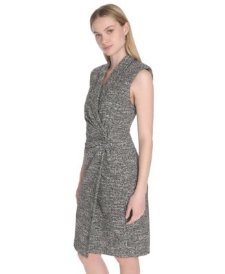 Women's Sleeveless V-Neck Sheath Dress