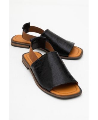 Fuela Leather Elastic Flat Sandals (Women)