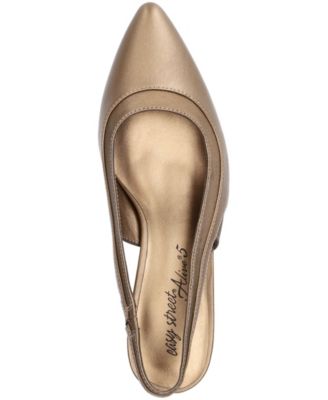 Women's Dessa Slingback Pumps