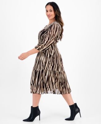 Plus Size 3/4-Sleeve Tiered Mesh Dress