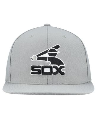 Men's Gray Chicago White Sox Cooperstown Collection Basic Flip Snapback Hat