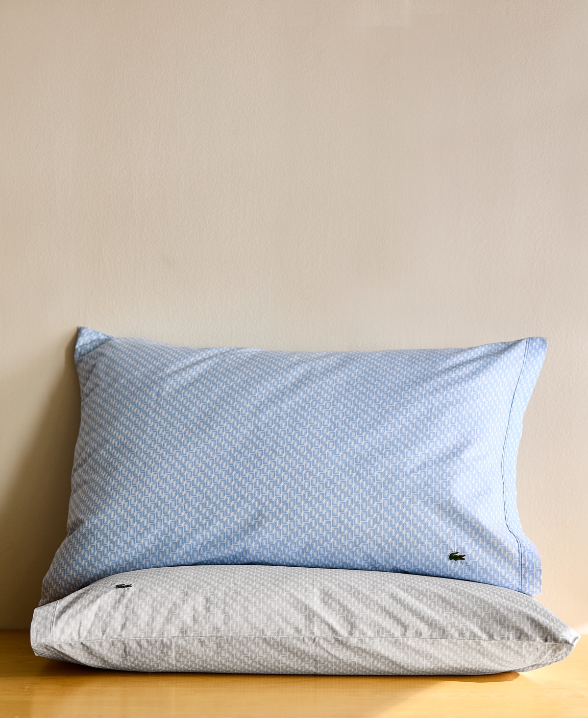 Lacoste Mini Geo Logo 200-Thread Count Cotton -Pc. Sheet Set