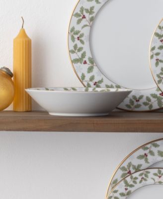 Holly & Berry Gold Set of 4 Soup Bowls, 7.50", 12 oz.