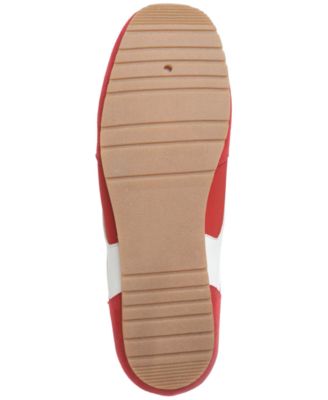 Women's Beccaa Lace-Up Sneakers