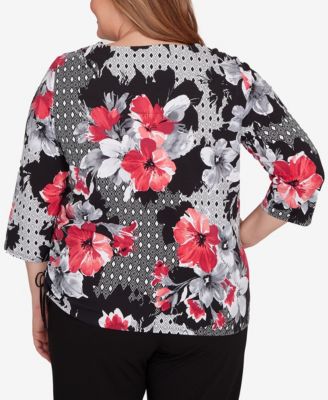 Plus Size Patchwork Diamond Floral Crew Neck Top