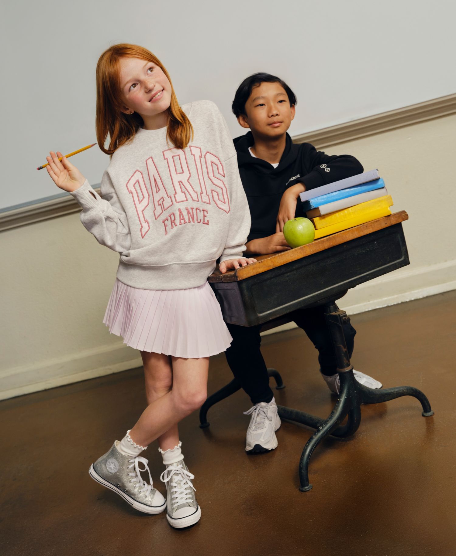 Girls I Heart Paris Crewneck Sweatshirt