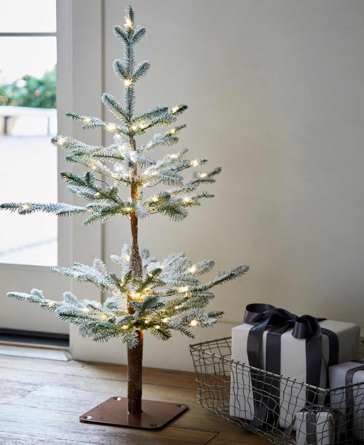 Balsam Hill 3 Ft Frosted Alpine Balsam Fir Pre-lit Tabletop Tree In White