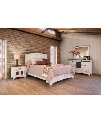 One-Drawer Nightstand – Compact Bedside Table with Storage