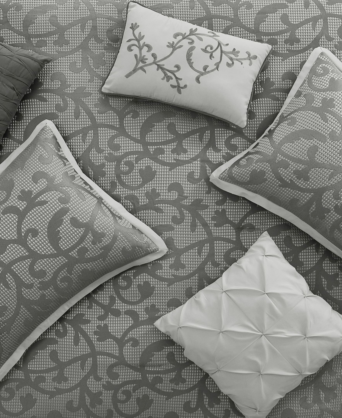 Stratford Park Johnella Paisley 14-pc. Comforter Set, California King In Gray