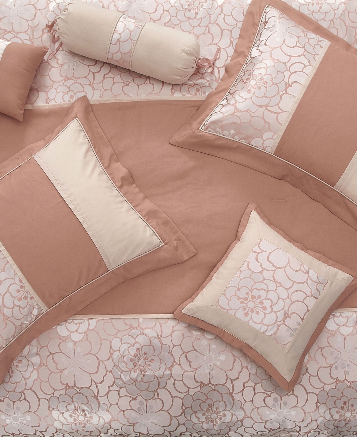 Stratford Park Sibyl Jacquard 7-pc. Comforter Set, Queen In Pink
