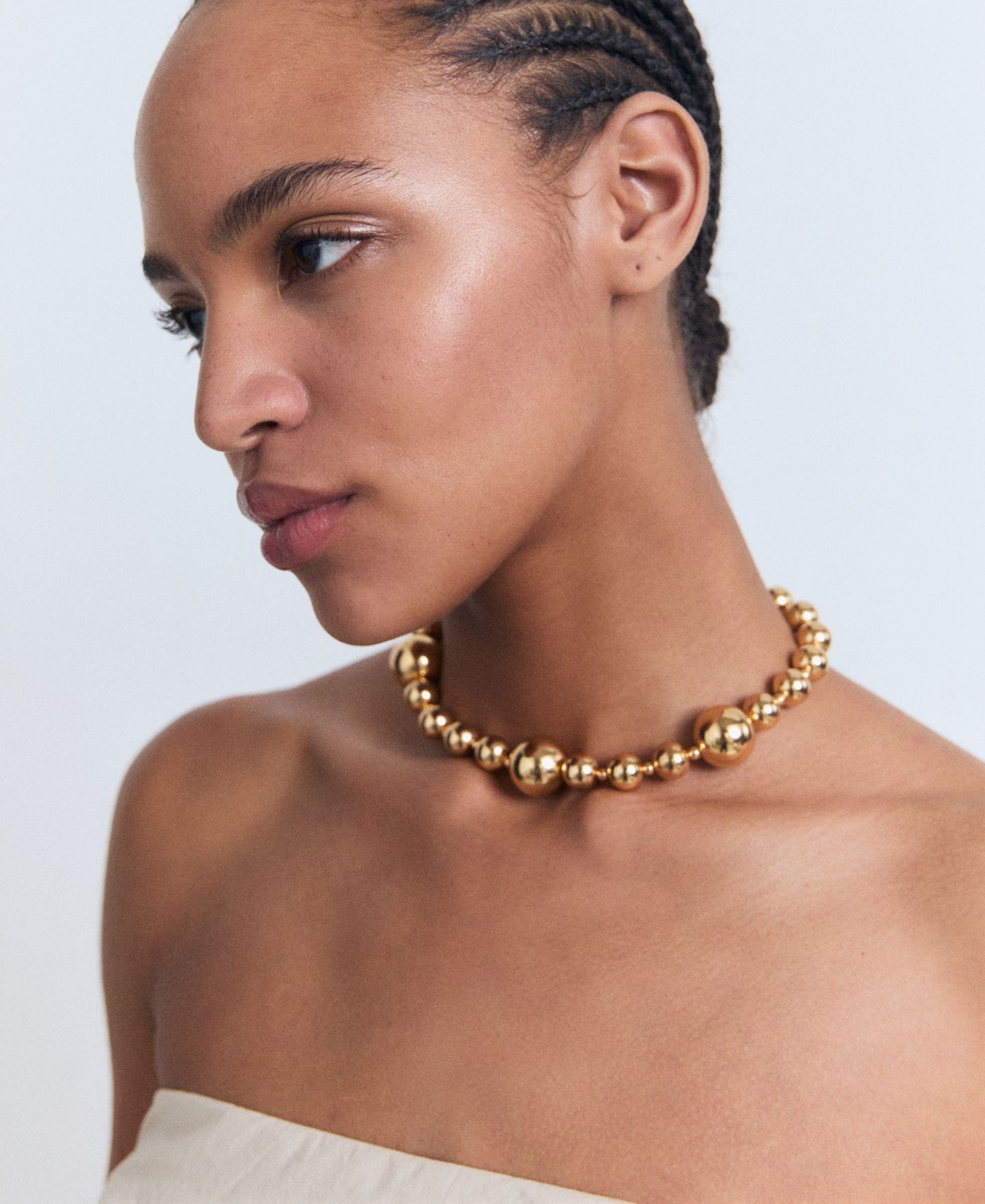 Женский топ Mango Asymmetrical Strapless, цвет: Экрю — фото 4