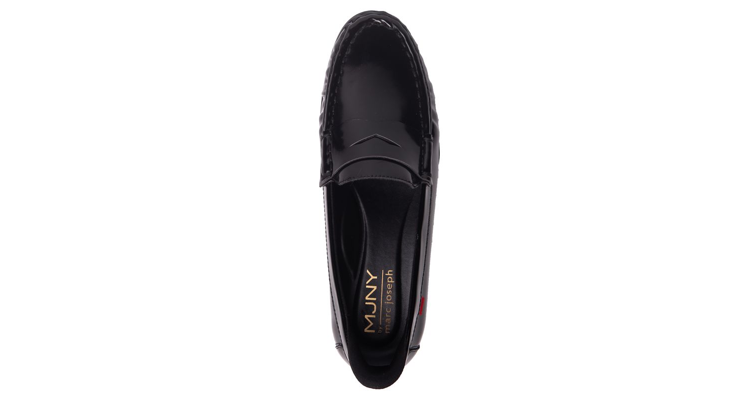 Womens Newbury Street Hands-Free Slip On Technology Penny Loafers