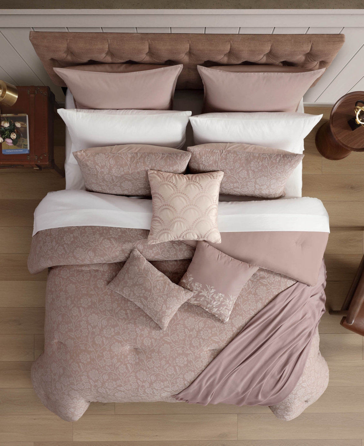 Hallmart Collectibles Salwan Floral 14-pc. Comforter Set, California King In Pink