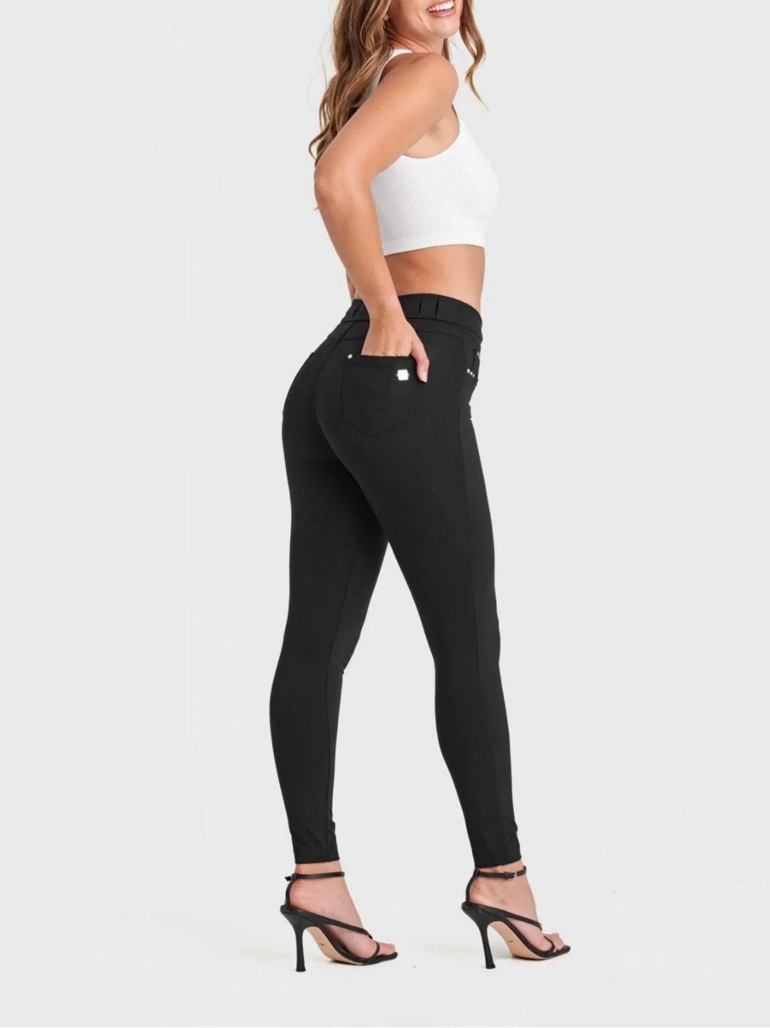 Women's High-Rise Shaping Skinny Pants