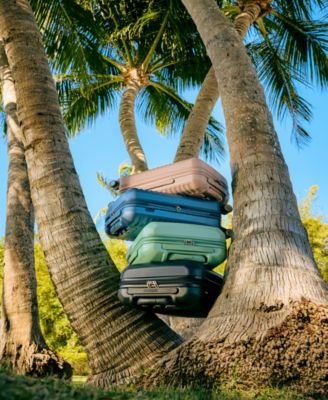 Stratum 3.0 Carry-On 20" Hardside Spinner