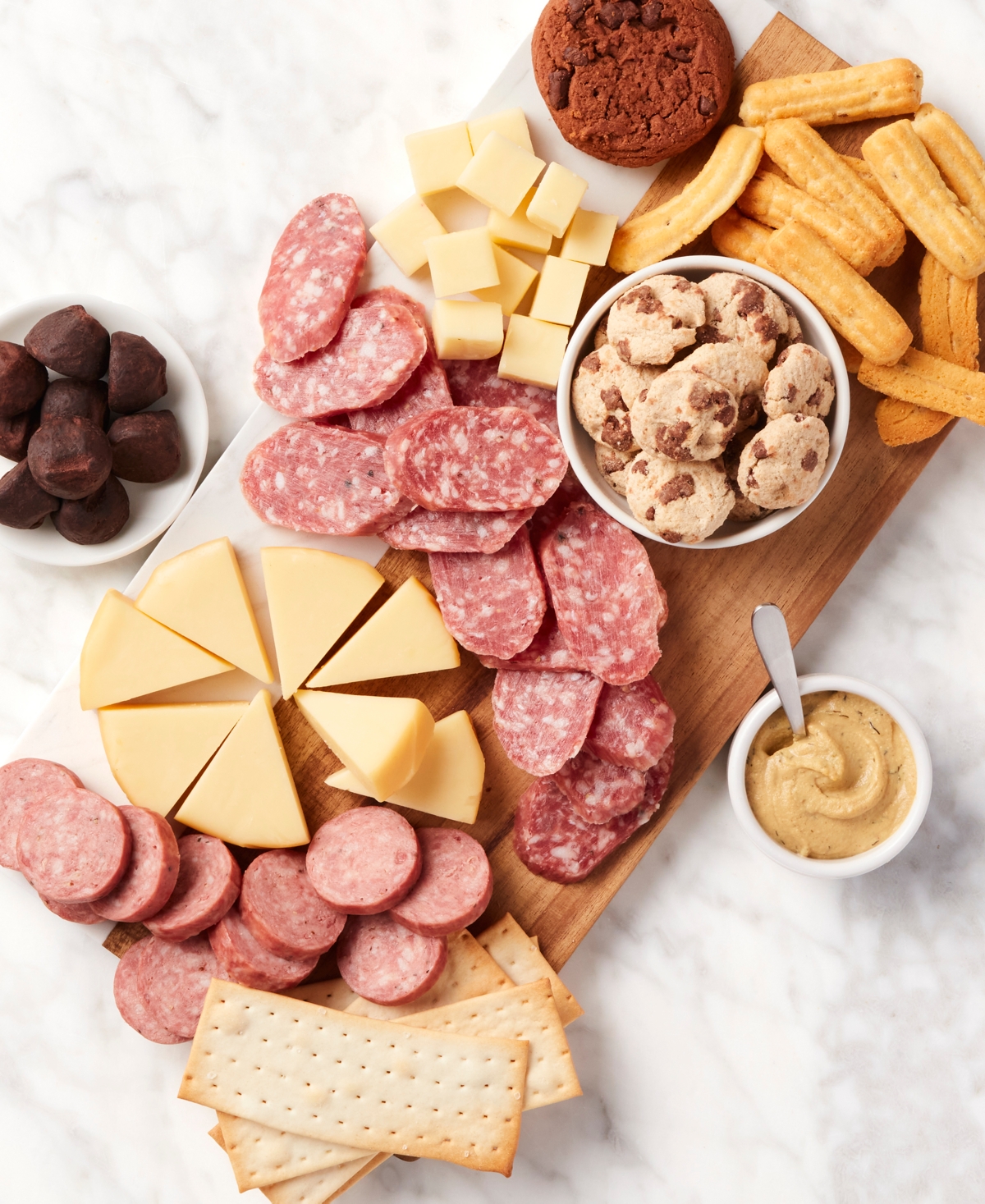 Hickory Farms Gourmet Charcuterie Gift Basket, 12 Piece