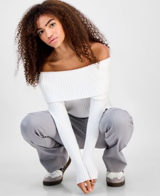 Juniors' Off-The-Shoulder Rib-Knit Sweater 