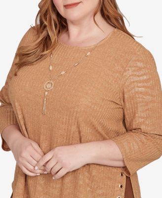 Plus Size Mount Laurel Shimmer Animal Jacquard Pull On Top with Necklace