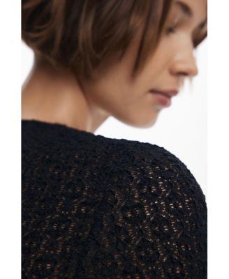 Women's T-shirt with cross seams