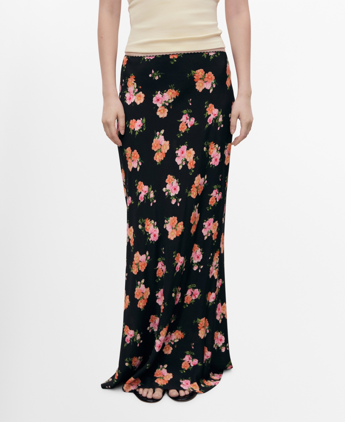 Women's Lace Trim Floral Skirt - Black