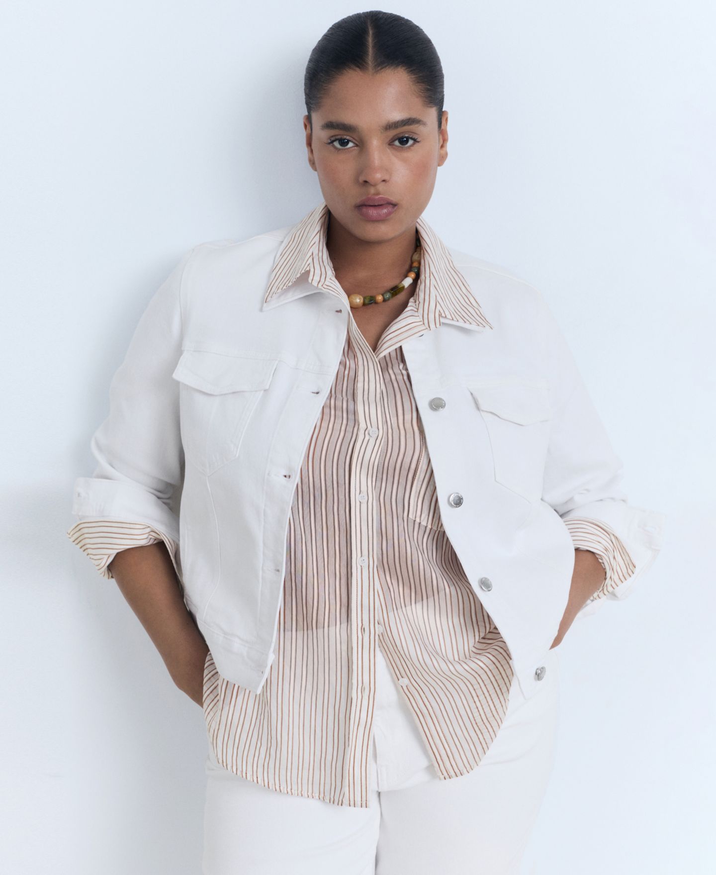 Женская куртка MANGO Pockets Denim Jacket, цвет: Белый — фото 4