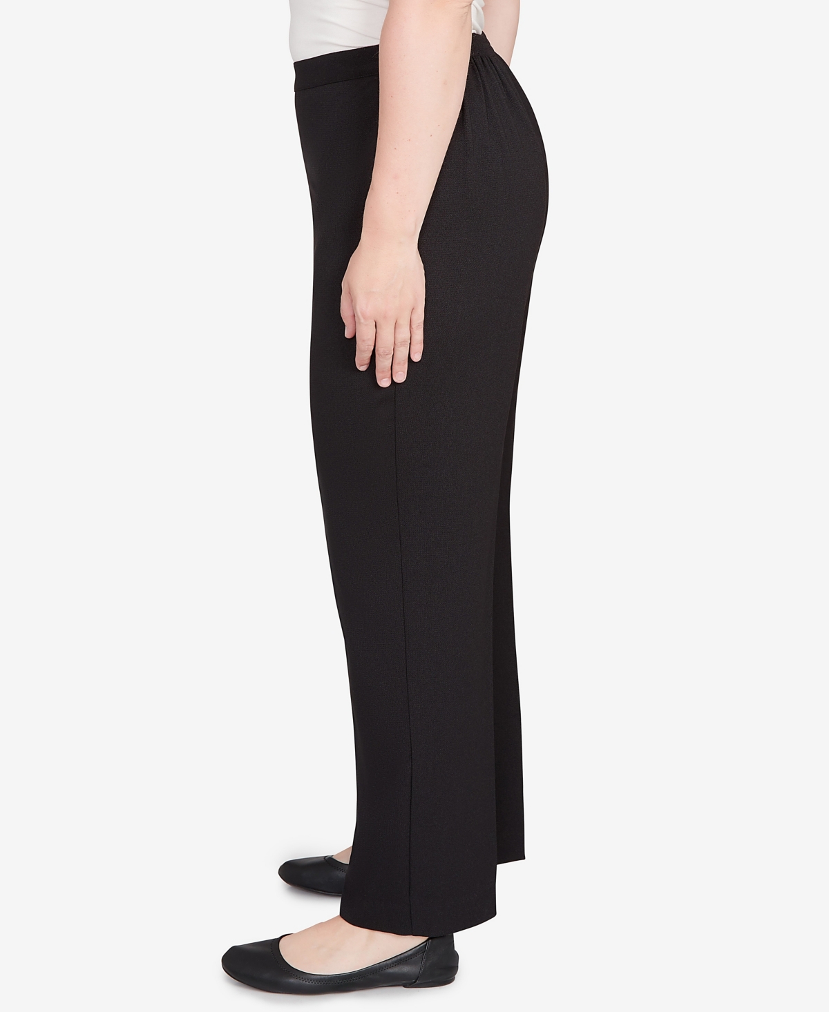 Alfred Dunner Petite Textured Pull On Elastic Short Length Pants In Black