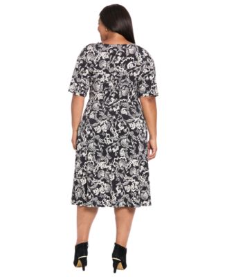 Plus Size Keyhole Dress