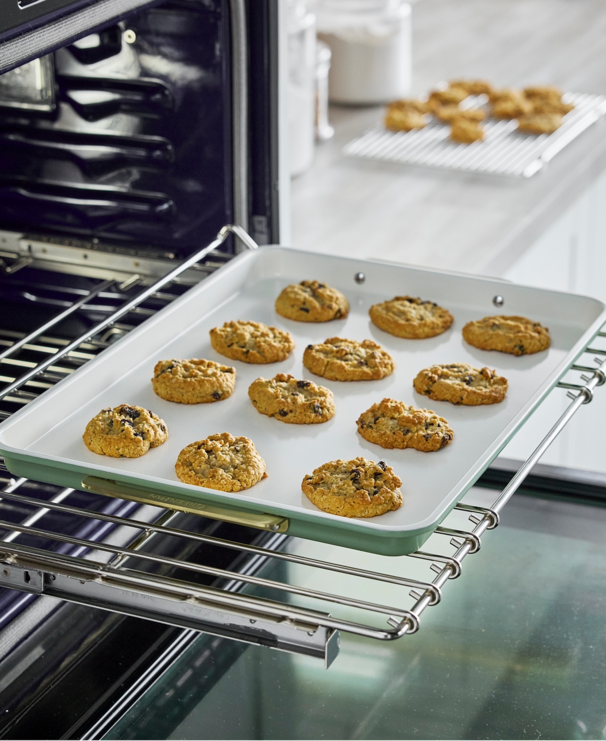 Greenpan Reserve Healthy Ceramic Nonstick Bakeware Half Sheet Pan In Green