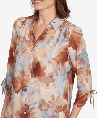 Women's Classic Textured Leaf Button Front Top