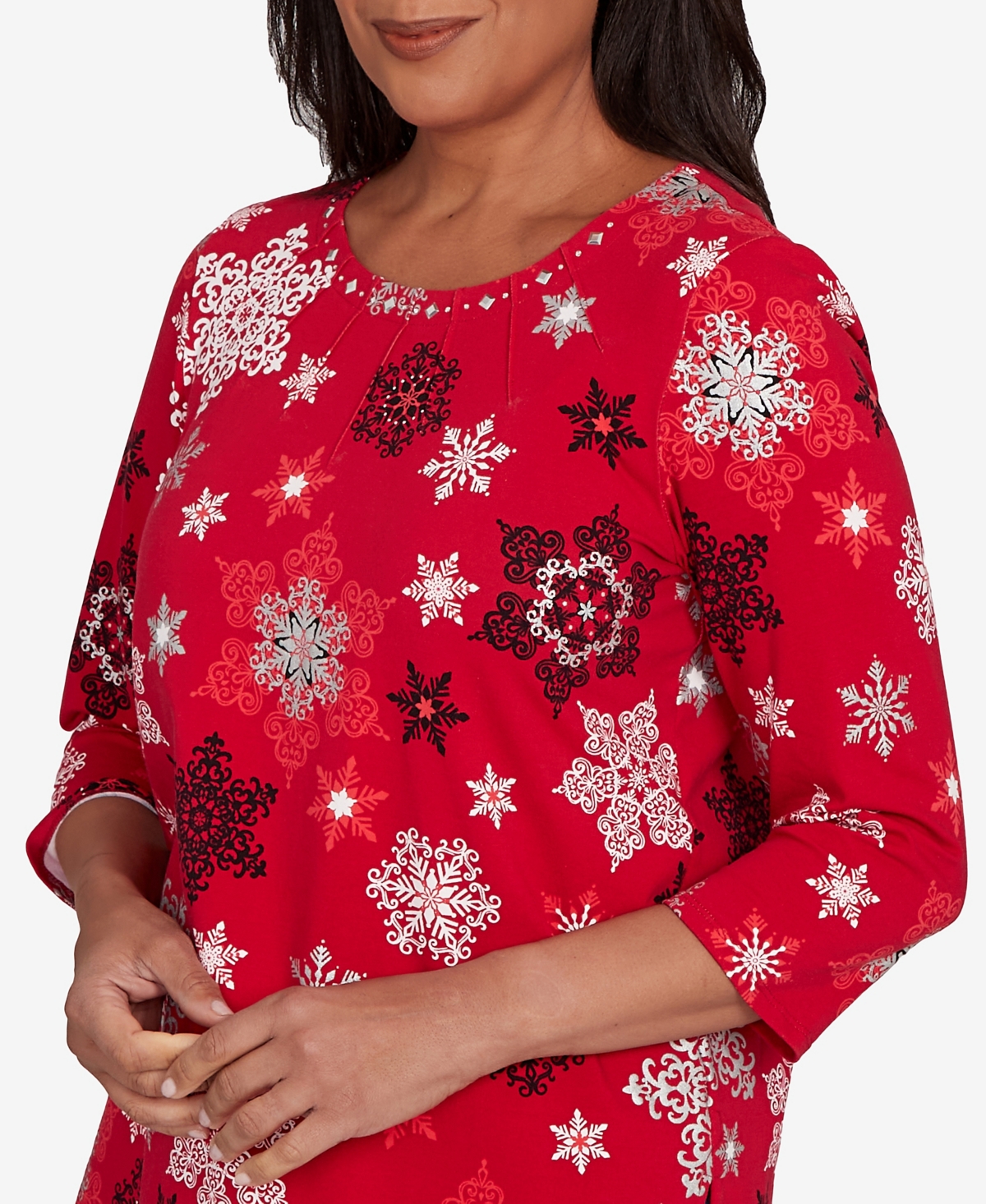 Alfred Dunner Women's Classic Embellished Snowflake Pleated Neck Top In Red