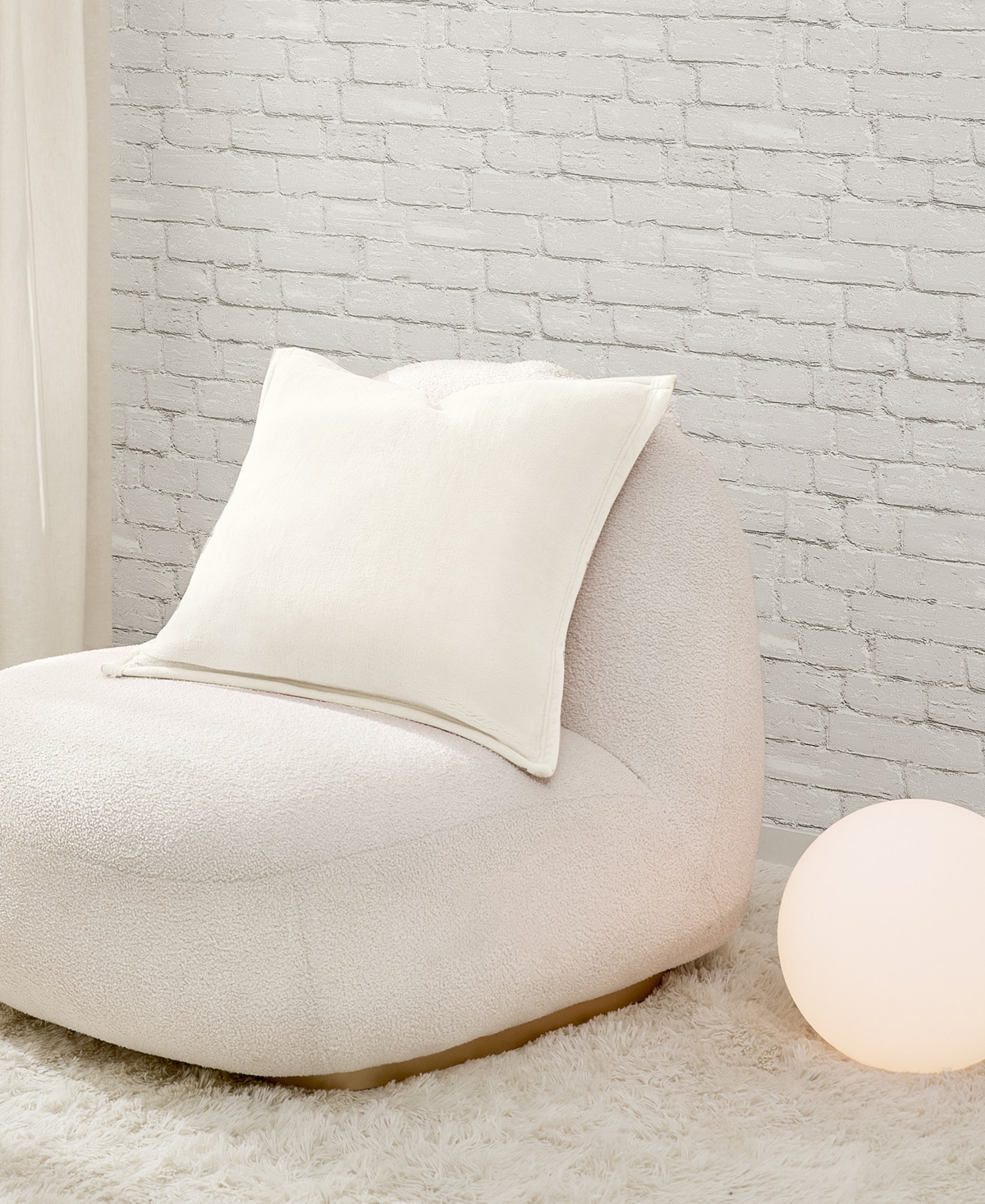 Ugg Coco 2-pack Decorative Pillow, 20" X 20" In White