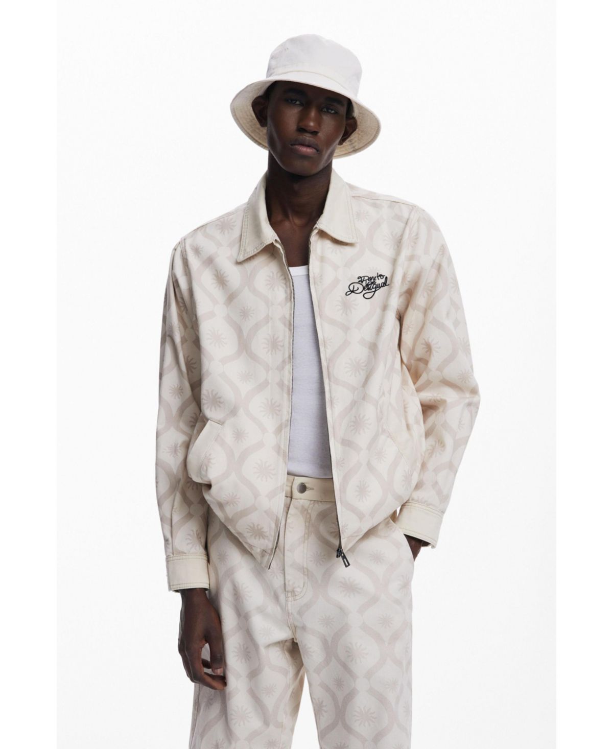 Мужская куртка с каймой от солнца