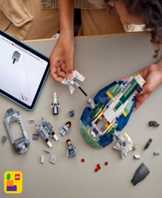 LEGO Star Wars: Attack of the Clones Jango Fett’s Starship 75433, 707 Pieces