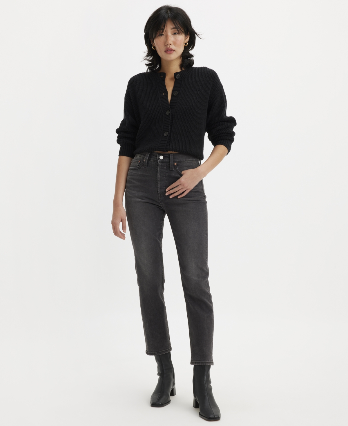 Levi's Women's Wedgie Straight-leg High Rise Cropped Jeans In Black