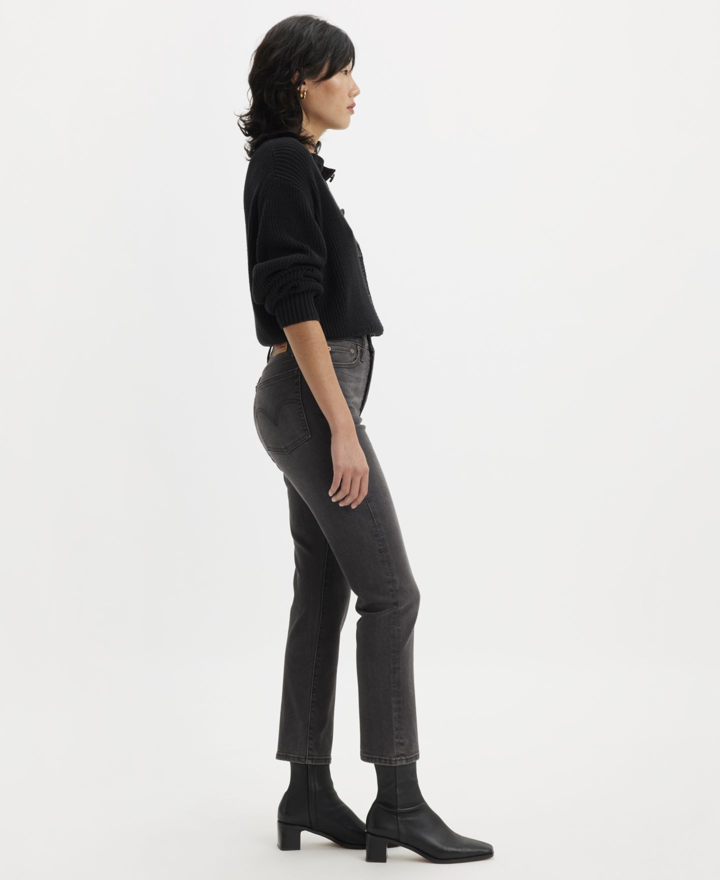 Женские джинсы Levi's Wedgie Straight-Leg High-Rise Cropped Jeans, цвет: Чёрный — фото 3