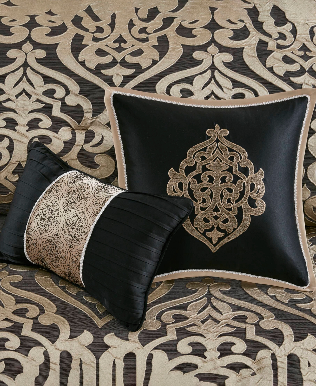 Madison Park Odette Jacquard 8-pc. Comforter Set, King In Black
