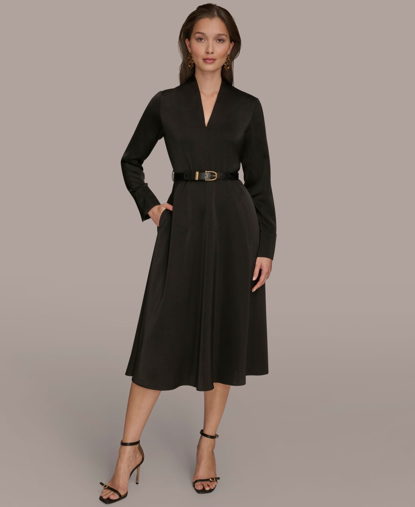Женское платье Donna Karan New York Satin V-Neck Belted A-Line Midi, цвет: Чёрный — фото 1