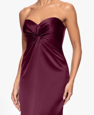 Women's Sleeveless Ball Gown