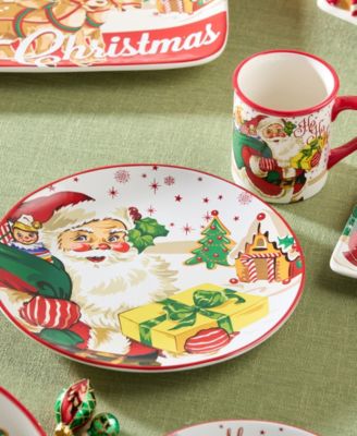 Santa's Retro Christmas Dinner Plates, Set of 4