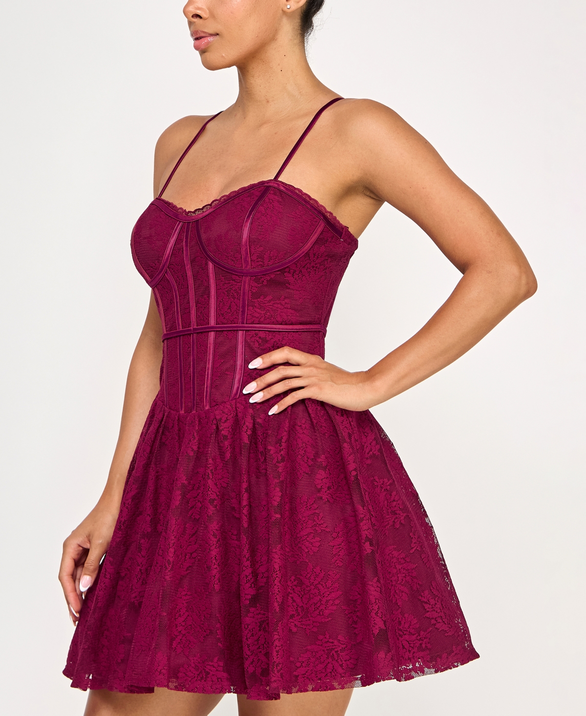 Seni & Cade Juniors' Sweetheart Neck Sleeveless Lace Corset Dress