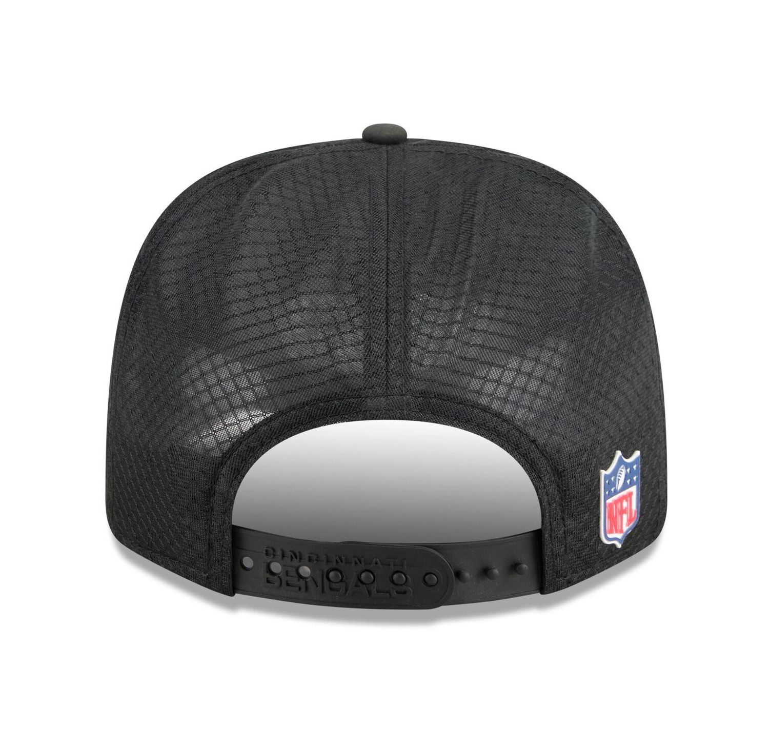 Men's Black Cincinnati Bengals 2025 Sideline 9SEVENTY Trucker Adjustable Hat
