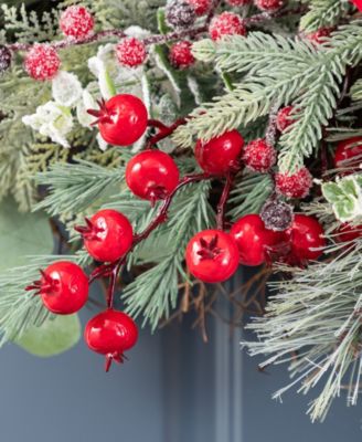 24" Christmas Magnolia Berry Wreath