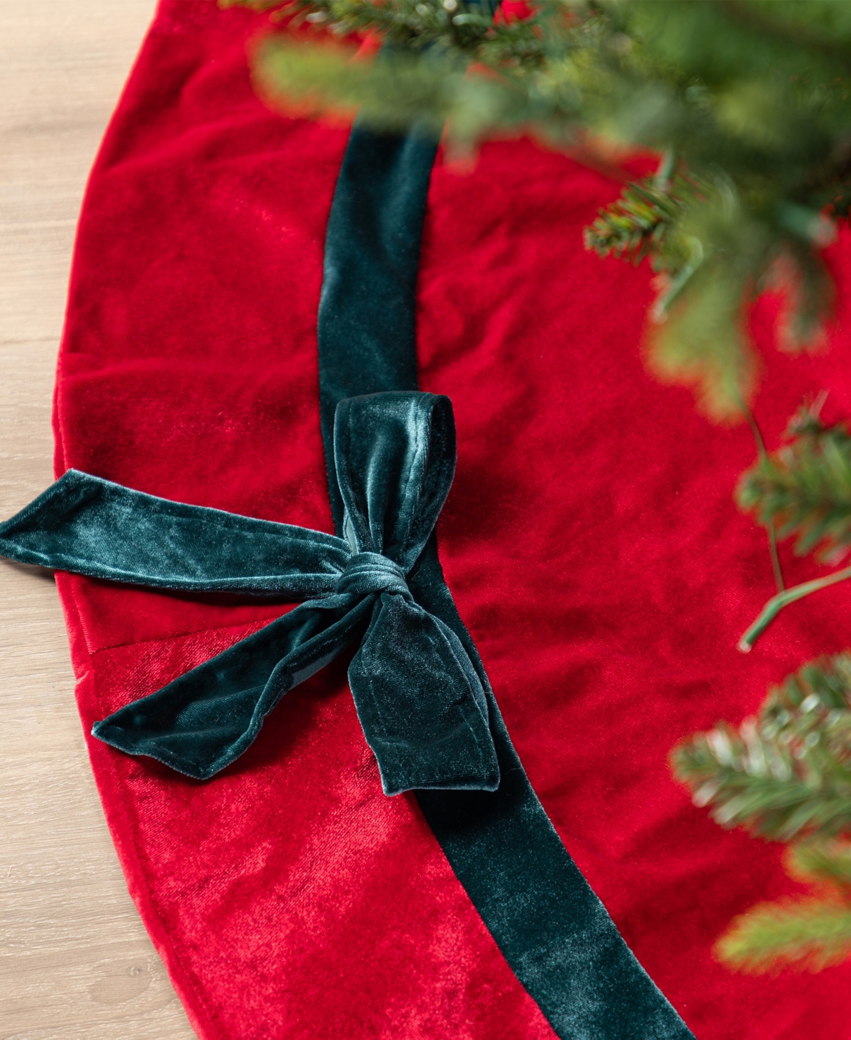 Glitzhome 48" Christmas Tree Skirt with Bows