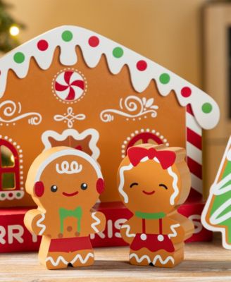 Wooden Christmas Gingerbread House Table D&eacute;cor, Set of 4