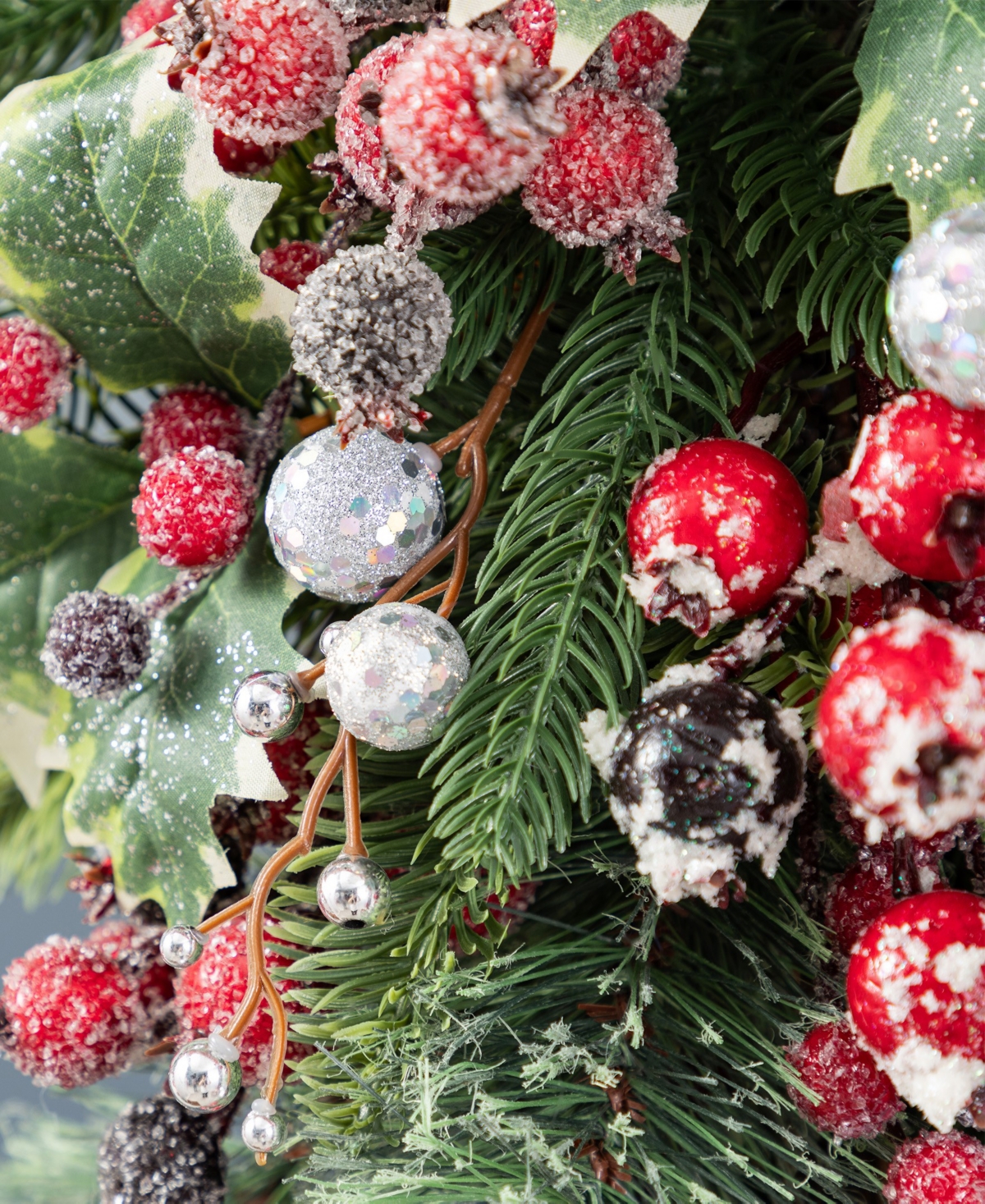 Glitzhome Christmas Pomegranate Berry And Holy Leaf Teardrops, Set Of 2 In Multi